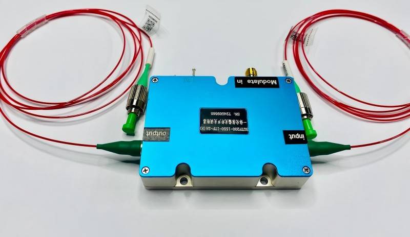 fiber coupled aom