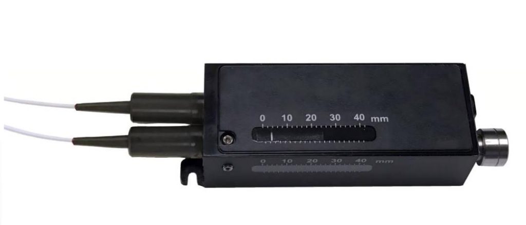 manual adjustable optical delay line