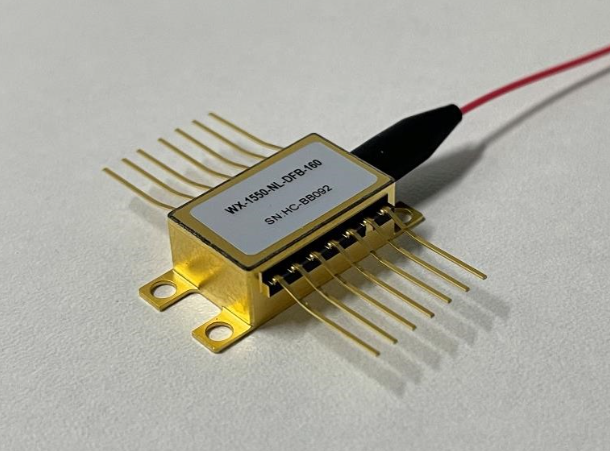 High power arrow Linewidth Fiber Laser